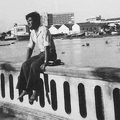 46 - 1974 - BEIRA - MOÇAMBIQUE - SENTADO JUNTO AO RIO CHIVEVE .jpg