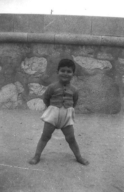 1954 - ESPINHO - OUTRA FOTOGRAFIA NA PRAIA .jpg